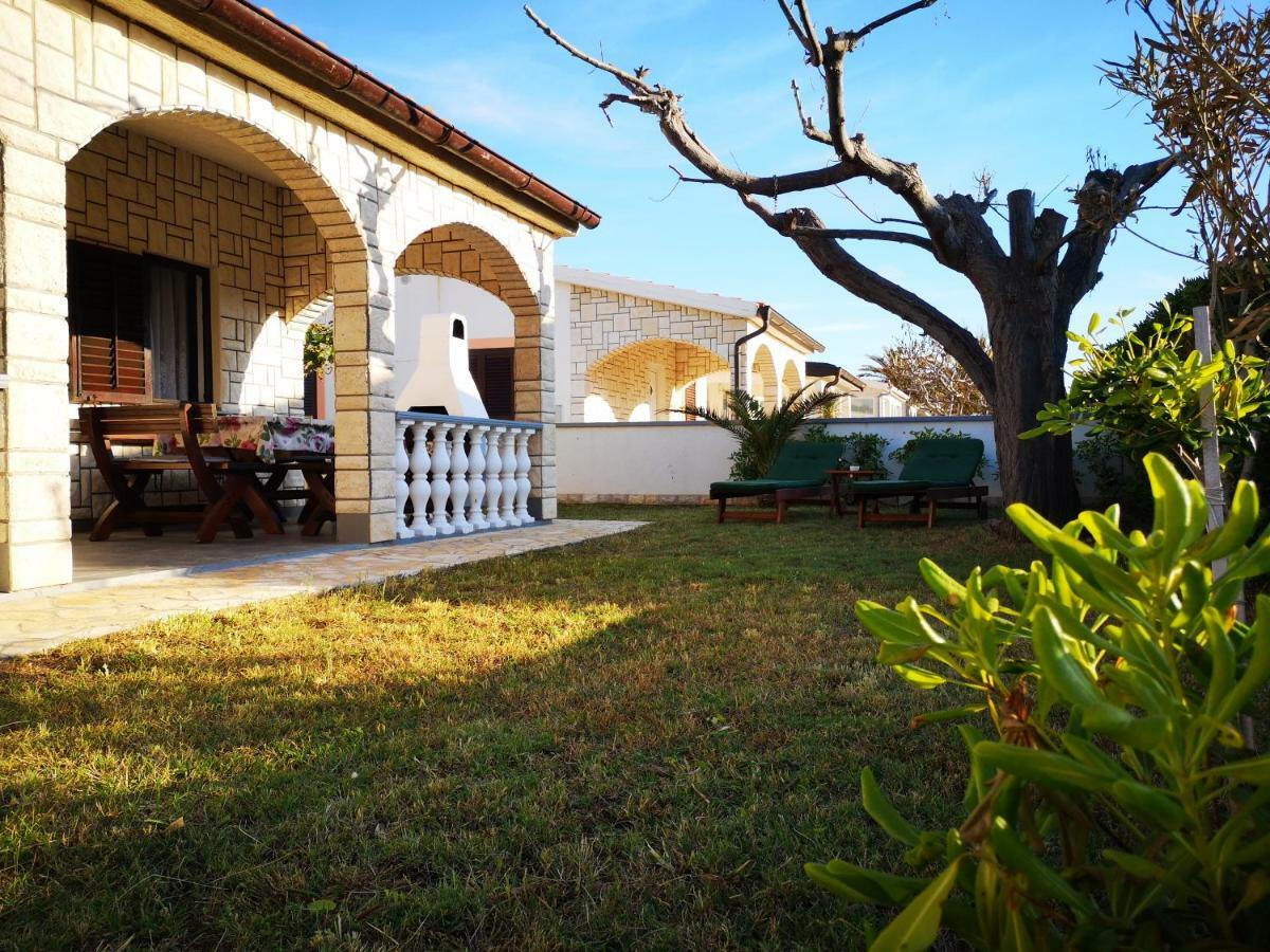 Holiday House Tara Villa Vir Kültér fotó